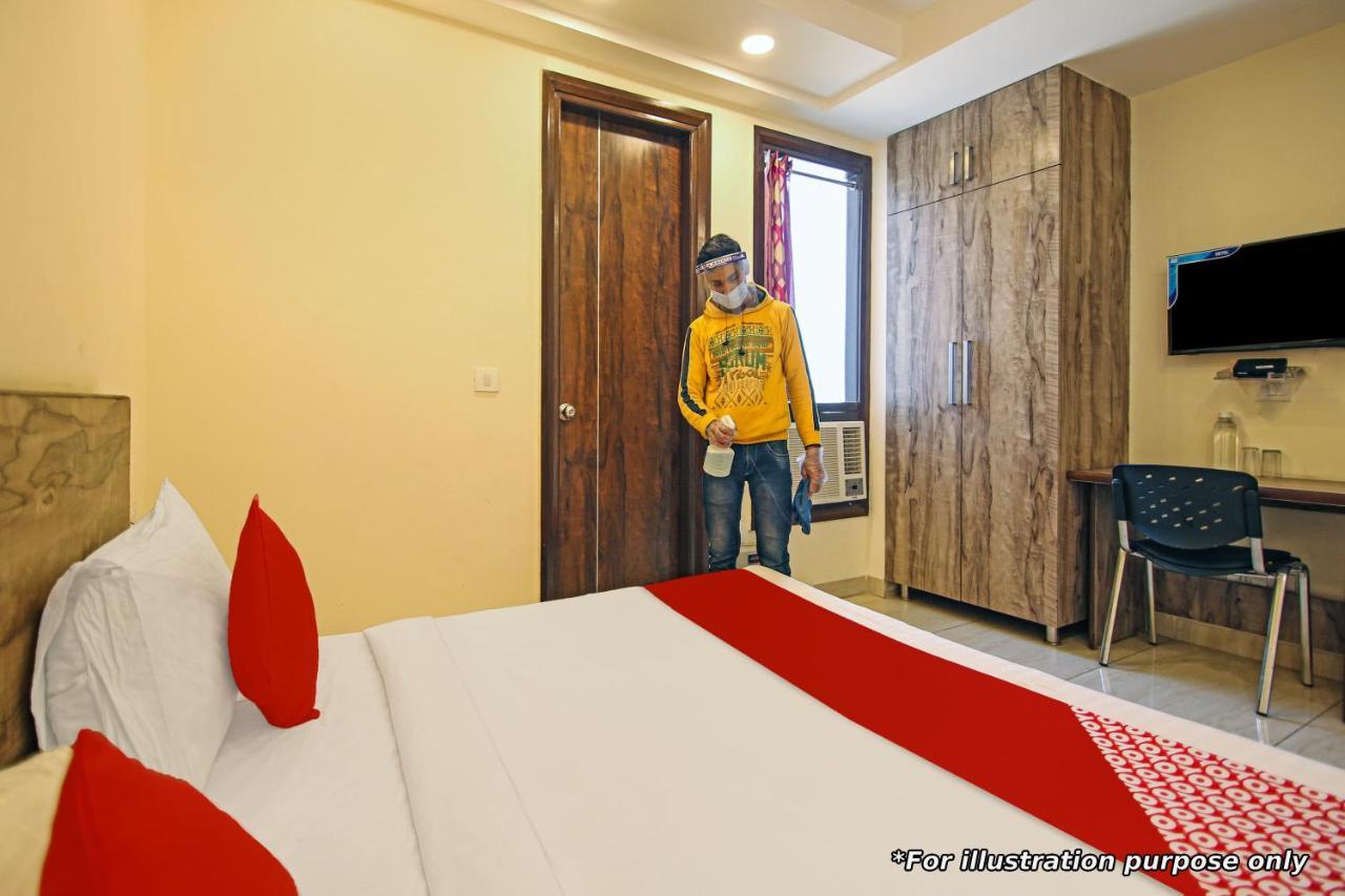 Oyo Flagship Hotel Iceland Palace Bhopal Exteriör bild